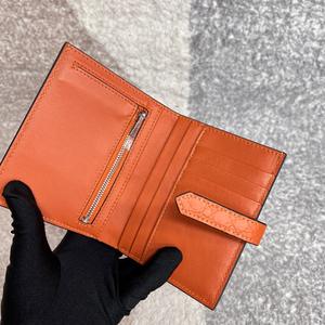 Cartera Corta de Cuero Genuino de Cocodrilo con Cierre Plegable, Múltiples Ranuras para Tarjetas y Diseño Portátil para Uso Unisex - Product Image 4