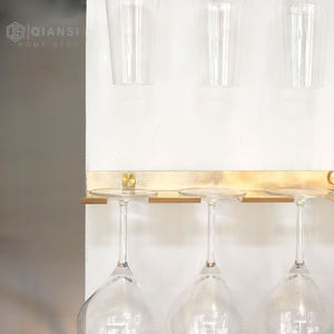 Qiansi-Soporte de latón cepillado WS0003 para copa de vino, soporte de estilo conciso para colgar al <span class=keywords><strong>revés</strong></span>, estante de conexión - Product Image 1