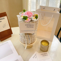 Vente en gros Bouquet tricoté de fils mélangés Fleurs de tournesol artificielles Bouquet de roses Mini Crochet Fleur éternelle Cadeau de Saint Valentin