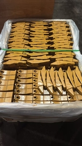 Adaptador de Acero Aleado de Alta Resistencia para Soldar 119-3205 E305 505-4150 E329 para Dientes de Cucharón de Excavadora de 4 Toneladas con Dureza de 48-52HRC - Product Image 3