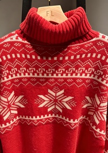 Suéter de Cuello Alto con Diseño de Copos de Nieve Rojos para Mujer, ODM/OEM - Product Image 4