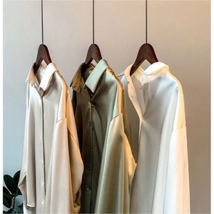 Áo blouse satin thời trang nữ tay dài cổ V in họa tiết cổ điển năm 2025, thích hợp mặc mùa hè và mùa thu - Product Image 6