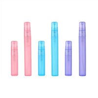 Flacon pulvérisateur miniature en plastique transparent coloré, rechargeable, anti-fuite, à brume fine, pour parfum et fragrance, idéal pour les voyages
