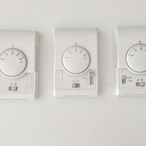 थर्मोस्टेट T6373A1108 अच्छी गुणवत्ता और स्टॉक में - Product Image 1