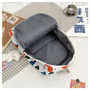 Muestra gratuita de mochila deportiva de diseño premium para mujer, con estampado moderno, linda y ligera - Product Image 5