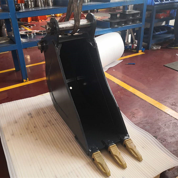 Hydraulic Tilt Swivel Bucket For Mini Excavator Clean Out Bucket Excavator Accessories