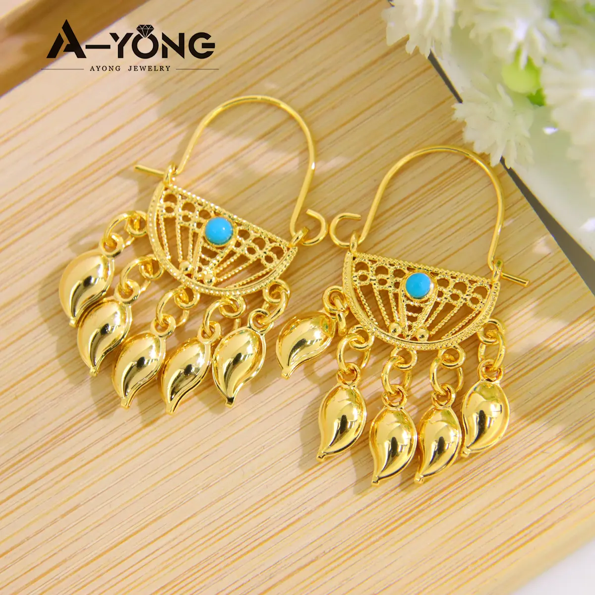 Ayong Jewelry Boucles d'oreilles à pampilles faites à la main Boucles d'oreilles grandes créoles plaquées or 18 carats