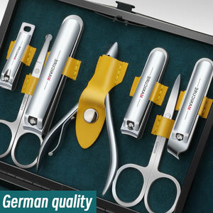 Estuche de cuero con patrón de <span class=keywords><strong>León</strong></span> profesional Juego de <span class=keywords><strong>manicura</strong></span> y pedicura Cortaúñas de acero inoxidable y herramientas de cuidado personal - Product Image 2