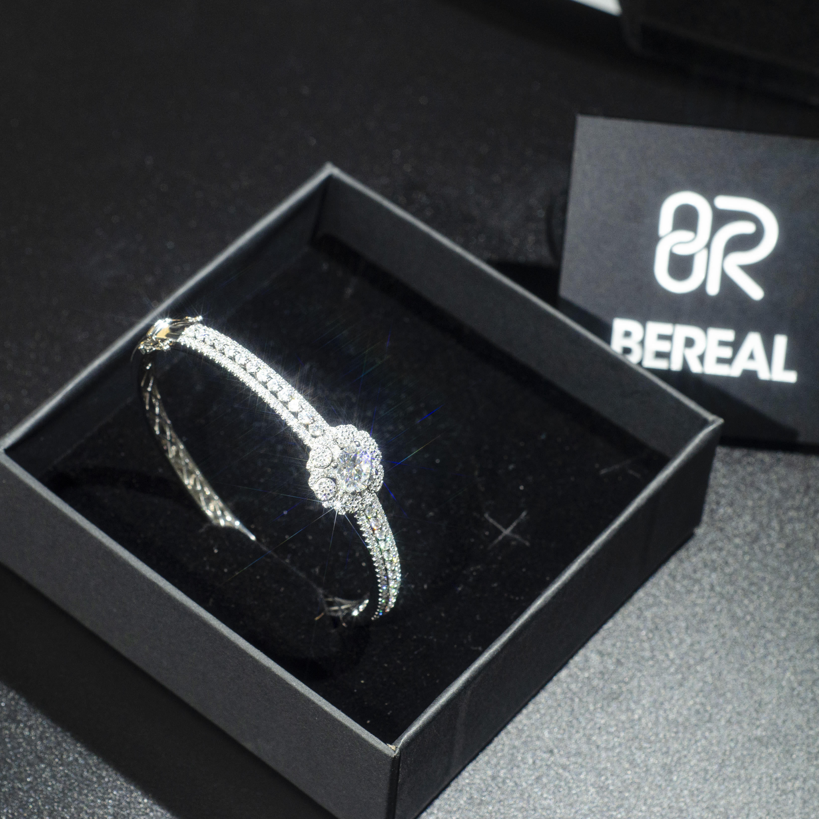 925 Silver with Moissanite