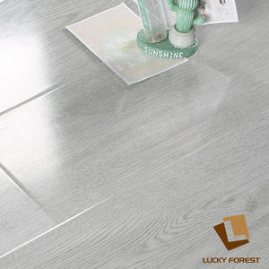 Superficie de cristal de <span class=keywords><strong>arce</strong></span> rojo oscuro <span class=keywords><strong>Suelo</strong></span> <span class=keywords><strong>laminado</strong></span> de madera de 7mm 8mm Hdf - Product Image 2