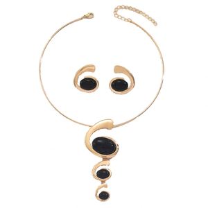 Maxfree Ensemble Collier et Boucles d'Oreilles Haut de Gamme pour Femmes Européennes et Américaines, Jetable, pour Fête, Polyvalent, Longue Spirale Plaqué Or, Col Montant - Product Image 3