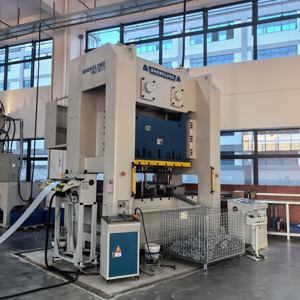 Filtro de Aire para Motor Diésel de Camión Komai AF25539 26510362 2676398 267-6398 P772578 901046 901-046 - Product Image 5