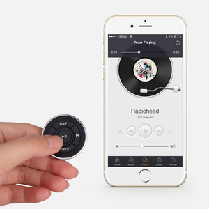 Mini telecomando Bluetooth con doppia connessione Bluetooth, controllo volume e funzione vivavoce per auto e sport - Product Image 2