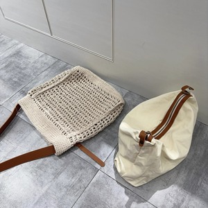 Bolso de Playa Casual 2025, de un Solo Hombro, Color Sólido, para Vacaciones en la Playa - Product Image 4