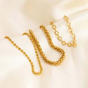 Pulsera de Joyería de Acero Inoxidable Chapada en Oro de 18k de Lujo para Mujer, Cadena y Eslabones de Acero Inoxidable Chapado de Alta Gama - Product Image 1