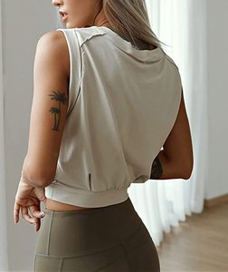 Toptan bayanlar renk kırpma moda katı üst O boyun kolsuz T Shirt rahat spor üst kadınlar için