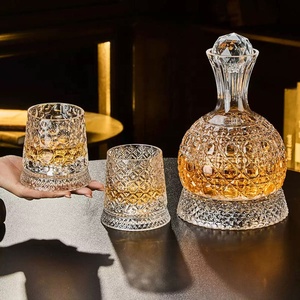 ปาร์ตี้ เบอร์เบิร์น วอดก้า เตกีลา <span class=keywords><strong>เหล้า</strong></span> บรั่นดี คาราเฟ่ ขวด บาร์ แก้วคริสตัล 360 °   ชุดขวด<span class=keywords><strong>เหล้า</strong></span>วิสกี้แบบหมุนได้พร้อมจุกปิด - Product Image 5
