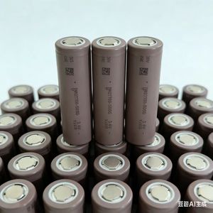 Batterie cylindrique à semi-conducteurs haute puissance Tenpower 50SG 21700 3.6V 5000mAh, cathode LiNiMnCoO2, 500 cycles, batterie rechargeable 2 - Product Image 2