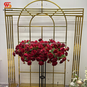 Camino de Mesa de Flores de Rosa Roja Hecho a Mano, Decoración de Pared para Bodas, Diseño Entusiasta para el Día de San Valentín, Artificial - Product Image 1