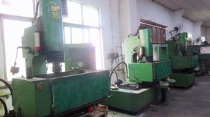 Phần nối sau xe máy bằng thép không gỉ mạ anodize màu cam với công nghệ cắt dây EDM để lắp đặt phần nối dài gắp sau và bộ căng xích - Product Image 5