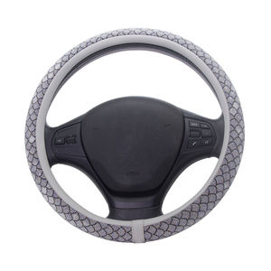 Housse de volant en cristal à effet écailles de poisson brillantes, entièrement sertie de diamants, universelle pour voitures, SUV, fourgonnettes - Product Image 2