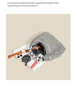 Bolso de Noche Elegante para Mujer Bell, Nuevo Bolso de Mano Brillante con Cuentas, Cadena Cruzada con Pedrería, Bolso de Hombro con Diamantes para un Look Moderno - Product Image 6