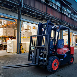 CE nuovo ad alta potenza 3 Ton Diesel carrello elevatore YD30 con il motore importato vendita diretta in fabbrica carrello elevatore a combustione interna - Product Image 1