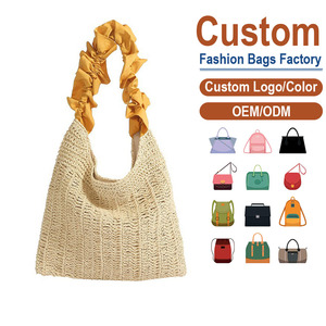 Sac fourre-tout bohème au crochet personnalisé avec sangle à volants, motif ajouré, sac à bandoulière pour femme pour l'été et l'usage quotidien - Product Image 1