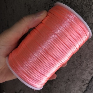 100 Yards de Cordons en Satin Queue de Rat 2mm Noirs, Cordon de Bracelet, Cordon Soyeux Décoratif pour Artisanat DIY, Macramé et Perlage - Product Image 2