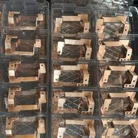 Barres omnibus et plaques de refroidissement en cuivre pur estampées avec précision, gravées au laser, pour l'électronique et les systèmes de refroidissement