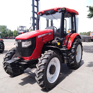 Tractor Agrícola Multifuncional YTO 4WD de Primera Categoría con Elevador de Doble Cilindro para Tareas Agrícolas y de Construcción Eficientes - Product Image 2