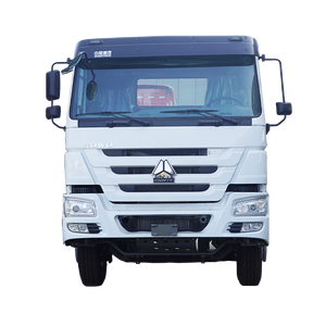 Camion <span class=keywords><strong>tracteur</strong></span> d'occasion SINOTRUK HOWO 7 6x4, 10 roues, Euro 3, boîte manuelle, conduite à gauche, poids lourd, diesel, vente directe usine - Product Image 3