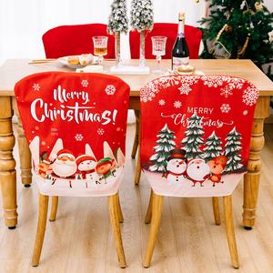 <span class=keywords><strong>Funda</strong></span> Decorativa para <span class=keywords><strong>Silla</strong></span> de Banquete con Estampado Navideño de Papá Noel, Decoración Navideña Roja con Ambiente Inglés - Product Image 2