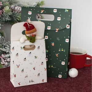 Sacs en papier de Noël personnalisés tendance, petits sacs cadeaux de Noël avec logo personnalisé pour la vente au détail - Product Image 3