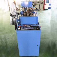 Machine à tricoter les chaussettes entièrement automatique Machine à tricoter les chaussettes en coton industriel pour la fabrication de chaussettes