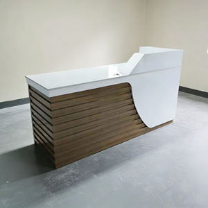 Comptoir <span class=keywords><strong>de</strong></span> réception <span class=keywords><strong>de</strong></span> bureau personnalisable <span class=keywords><strong>de</strong></span> haute qualité, durable, avec mur arrière en bois blanc, design moderne, fabriqué en Chine, emballé pour l'envoi postal - Product Image 3