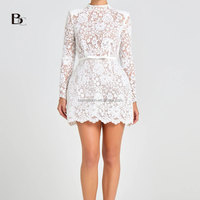 Vente en gros de vêtements sur mesure de haute qualité Boutique de haute qualité Usine Boutiques de luxe Broderie Dentelle brodée Mini Robe pour femmes