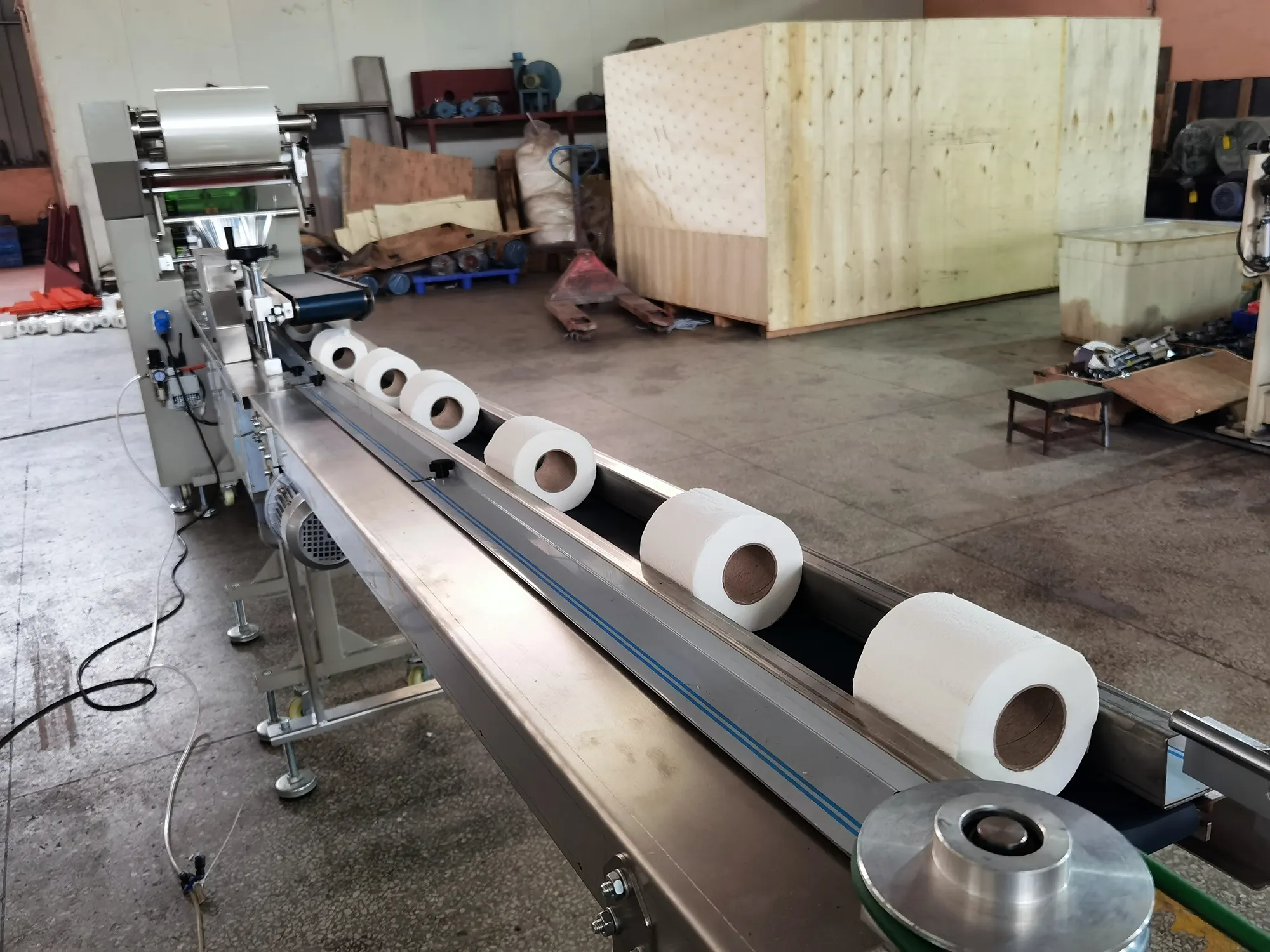 La de inodoro automático línea de producción de papel máquinas de fabricación para la pequeña idea de negocio