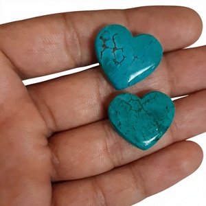 HARI OM CREATIONS Pierre précieuse naturelle turquoise taillée en cœur, polie, pour la fabrication de bijoux - Product Image 1