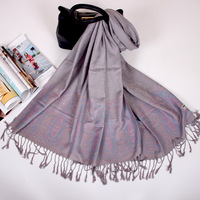Vente en gros Écharpe Paisley Jacquard de style ethnique avec pompon Noix de cajou Châle en polyester Pashmina pour femmes pour l'automne