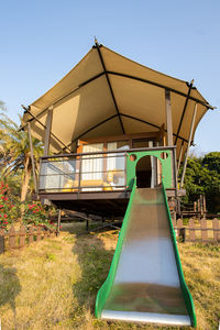 <span class=keywords><strong>Tente</strong></span> de luxe en bois de type <span class=keywords><strong>chalet</strong></span> d'hôtel avec toboggan pour enfants, terrasse extérieure, maison préfabriquée pour resort, glamping, <span class=keywords><strong>chalet</strong></span> de vacances - Product Image 2