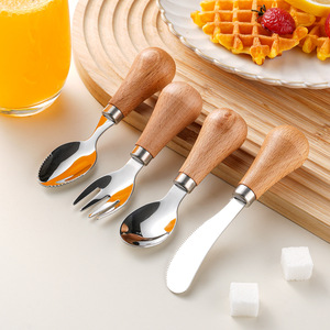 Juego de utensilios <span class=keywords><strong>para</strong></span> bebés con mango de madera, cuchara de destete de acero inoxidable 304, trituradora de alimentos <span class=keywords><strong>para</strong></span> bebés, <span class=keywords><strong>Mini</strong></span> cuchillo de mango corto, tenedor, cuchara - Product Image 3