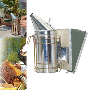 Pulverizador de Humo de Acero Inoxidable y Lámina de Hierro, Transmisor de Humo con Aislamiento Térmico de Panal, Repelente de Abejas, Equipo de Apicultura - Product Image 1