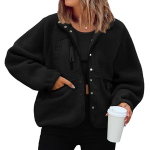 Veste <span class=keywords><strong>en</strong></span> polaire duveteuse pour femmes, boutonnée, style <span class=keywords><strong>sherpa</strong></span>, décontractée, chaude pour l'hiver, avec poches - Product Image 4