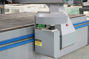 Công nghiệp <span class=keywords><strong>CNC</strong></span> gỗ <span class=keywords><strong>Router</strong></span> với 9KW cho cửa tủ và đồ nội thất sản xuất máy chế biến gỗ - Product Image 4