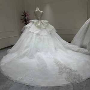 Robes de mariée de luxe modernes Xx25, faites à la main, avec appliques en cristal, robe de bal de chapelle longue jusqu'au sol, élégante, manches courtes - Product Image 4