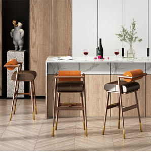 Chaise <span class=keywords><strong>de</strong></span> bar moderne <span class=keywords><strong>de</strong></span> style nordique, <span class=keywords><strong>en</strong></span> bois massif, avec accoudoirs, pieds <span class=keywords><strong>en</strong></span> métal doré, <span class=keywords><strong>tabouret</strong></span> <span class=keywords><strong>de</strong></span> bar pour comptoir <span class=keywords><strong>de</strong></span> cuisine, chaise haute, <span class=keywords><strong>tabouret</strong></span>, Émirats arabes unis - Product Image 3