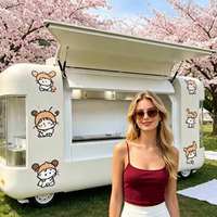 Remorque alimentaire de conception nouvelle, équipée d'une cuisine personnalisée et d'un camion de livraison de pizzas entièrement équipé.