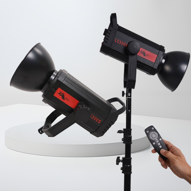 LED COB 300W Photographic Video Light 2800-6800K CRI95+ Remote Control Studio Fill Lighting for Video Recording