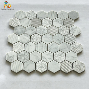 Mosaicos Hexagonales de Mármol Blanco Carrara con Acabados Mixtos Pulidos, Cepillados y Mate para Decoración de Paredes y Pisos de Baños y Cocinas - Product Image 1